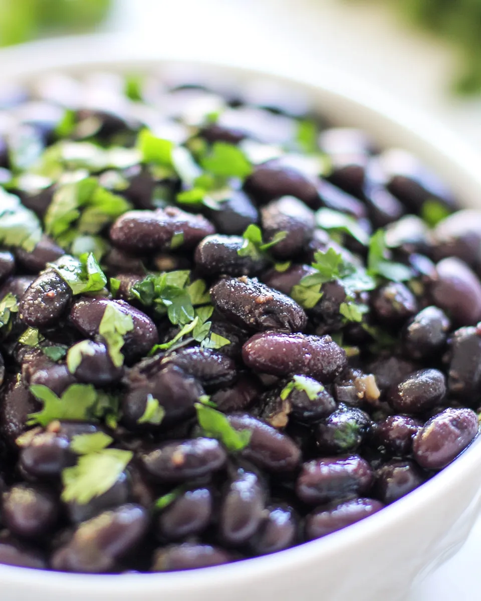 Easy Chipotle Black Beans Recipe (Copycat) with picture