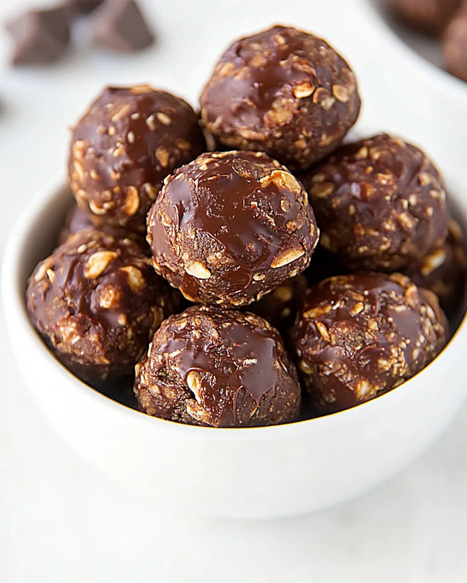 Easy No-Bake Chocolate Energy Bites picture